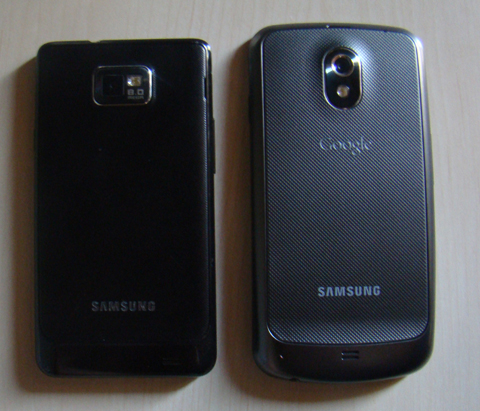 Galaxy Nexus et Galaxy S2 de dos