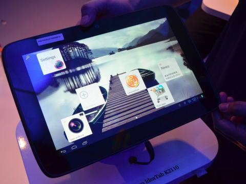 CES 2012: Lenovo lance la 1er tablette Intel Atom sous Android ICS